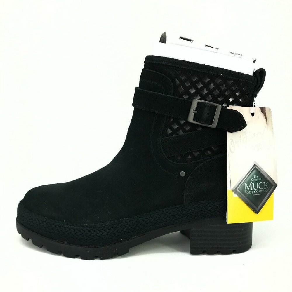 Muck Boots Liberty Perforated Casual Fashion Leather Black Boots Womens Size 9.5